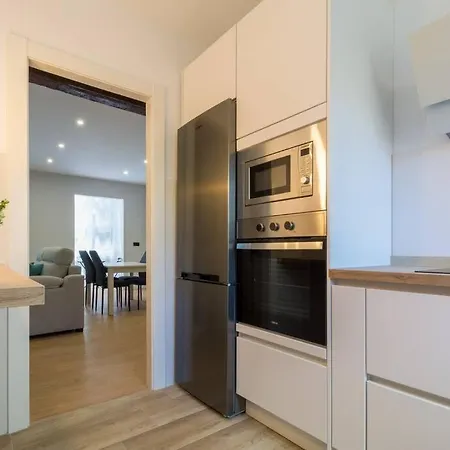 Apartamento Renovated In