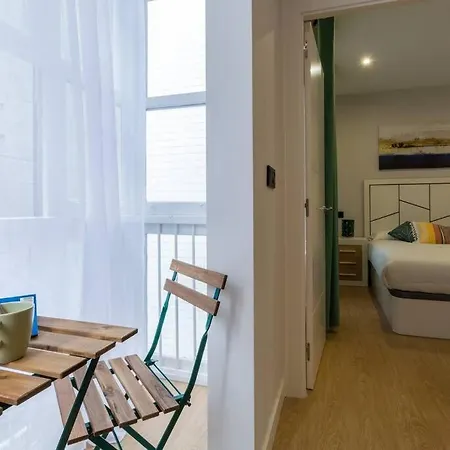 公寓 Renovated In *